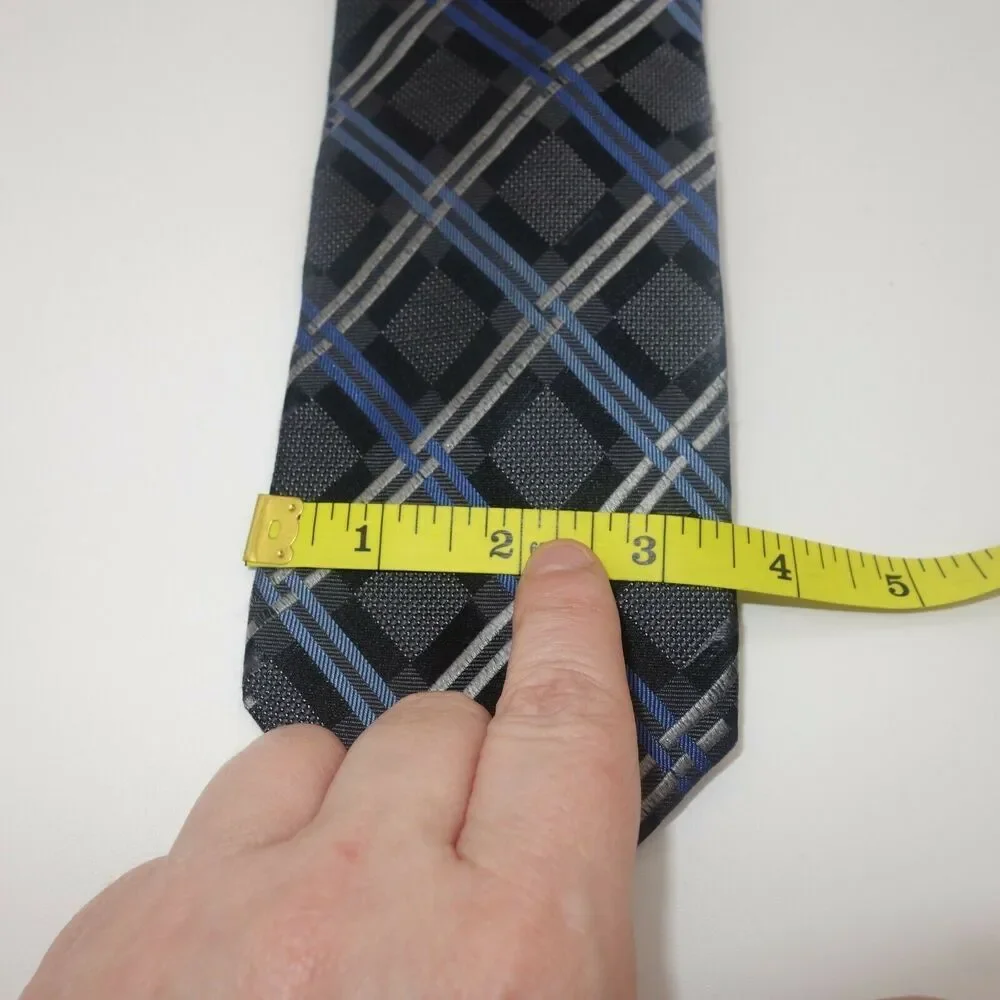 Michael Kors Classic Men's Tie Gray Black Blue Windowpane Argyle Stripe